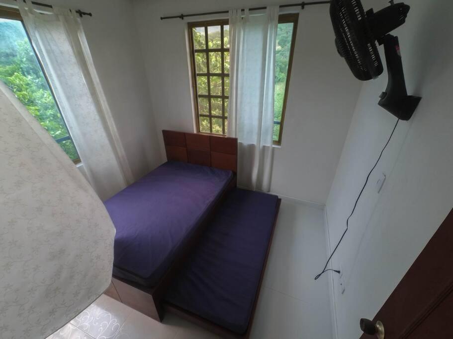 Casa Familiar Y De Descanso Villa Lorenza - Apulo Cund. المظهر الخارجي الصورة