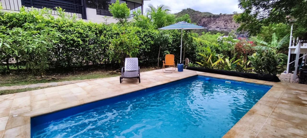 Casa Familiar Y De Descanso Villa Lorenza - Apulo Cund. المظهر الخارجي الصورة